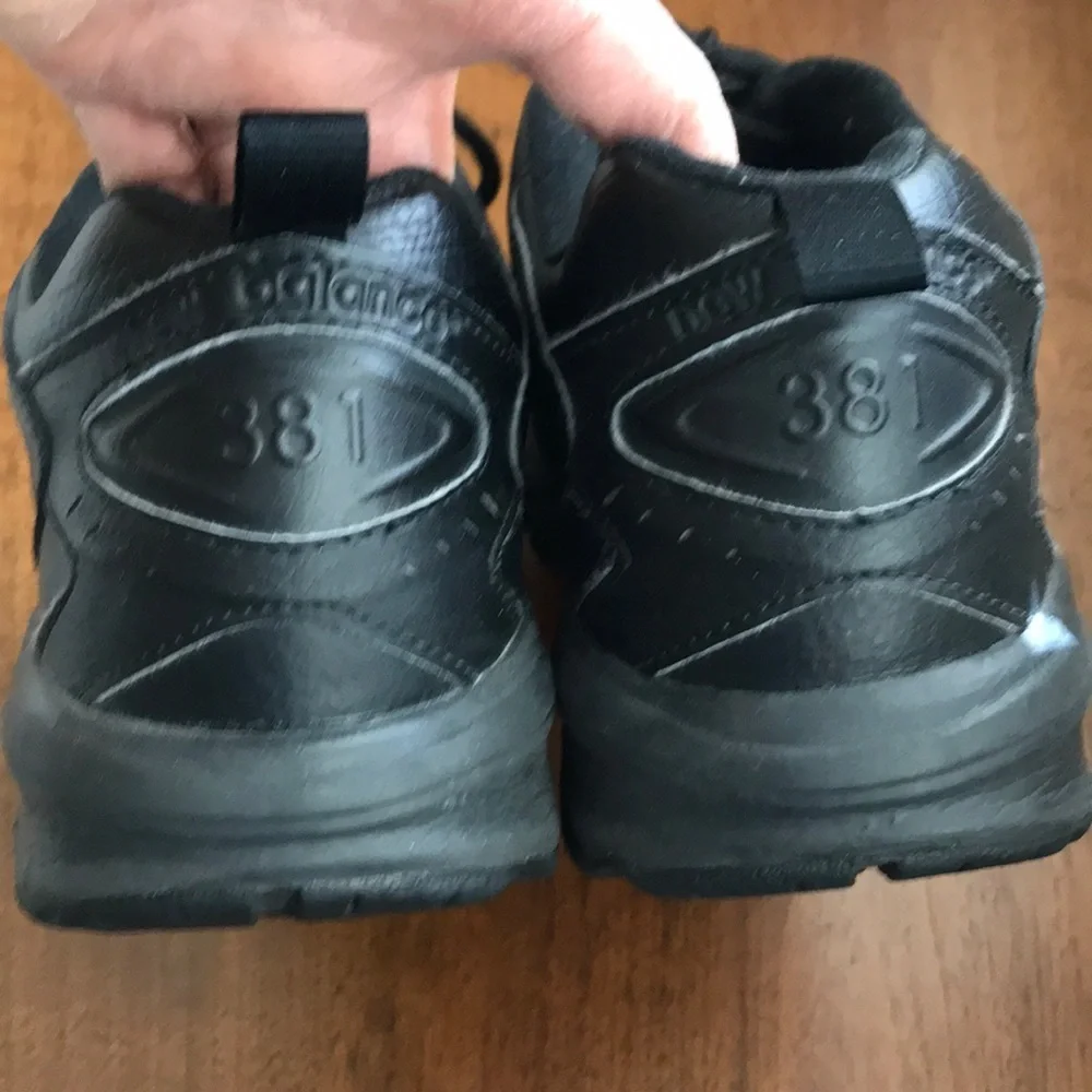 Men’s New Balance 381 Sneakers
